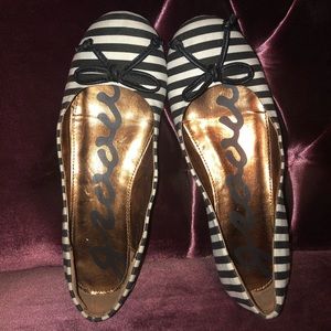 Black and white striped canvas flats